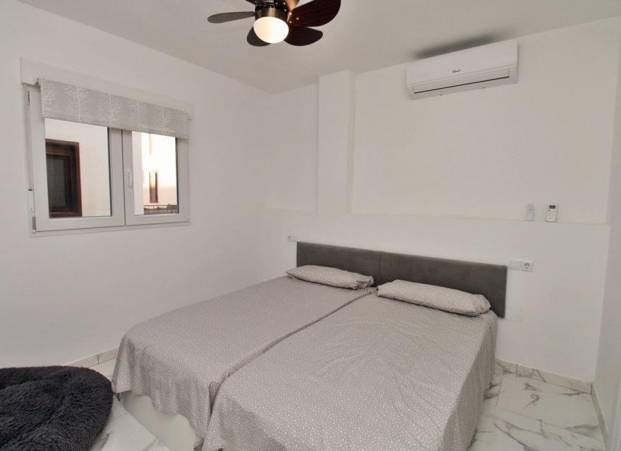 Перепродажа - Квартира - Orihuela Costa - Villamartin