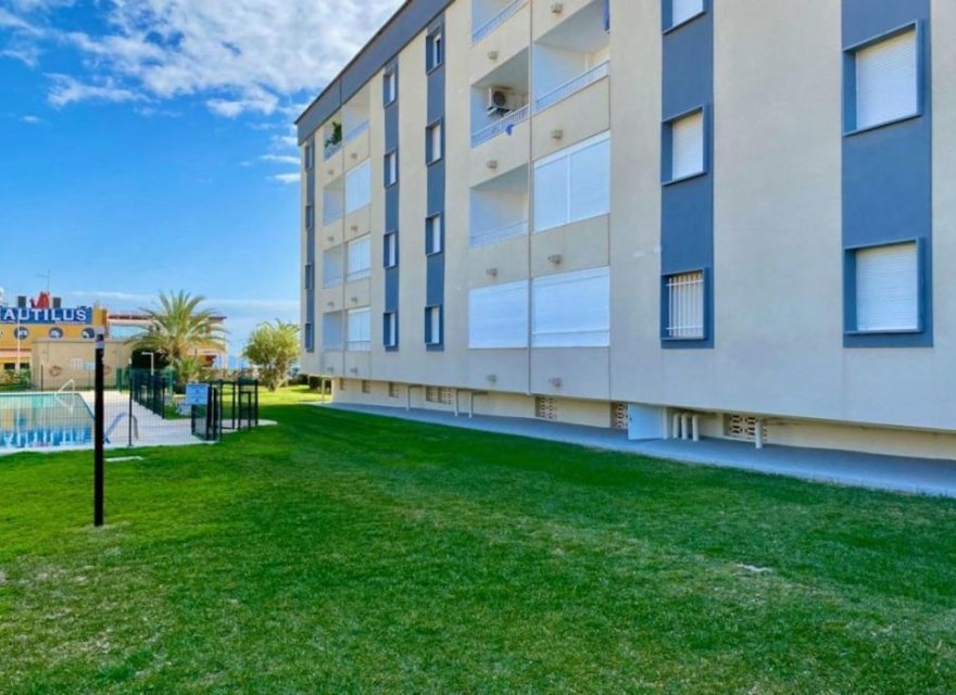 Перепродажа - Квартира - Punta Prima