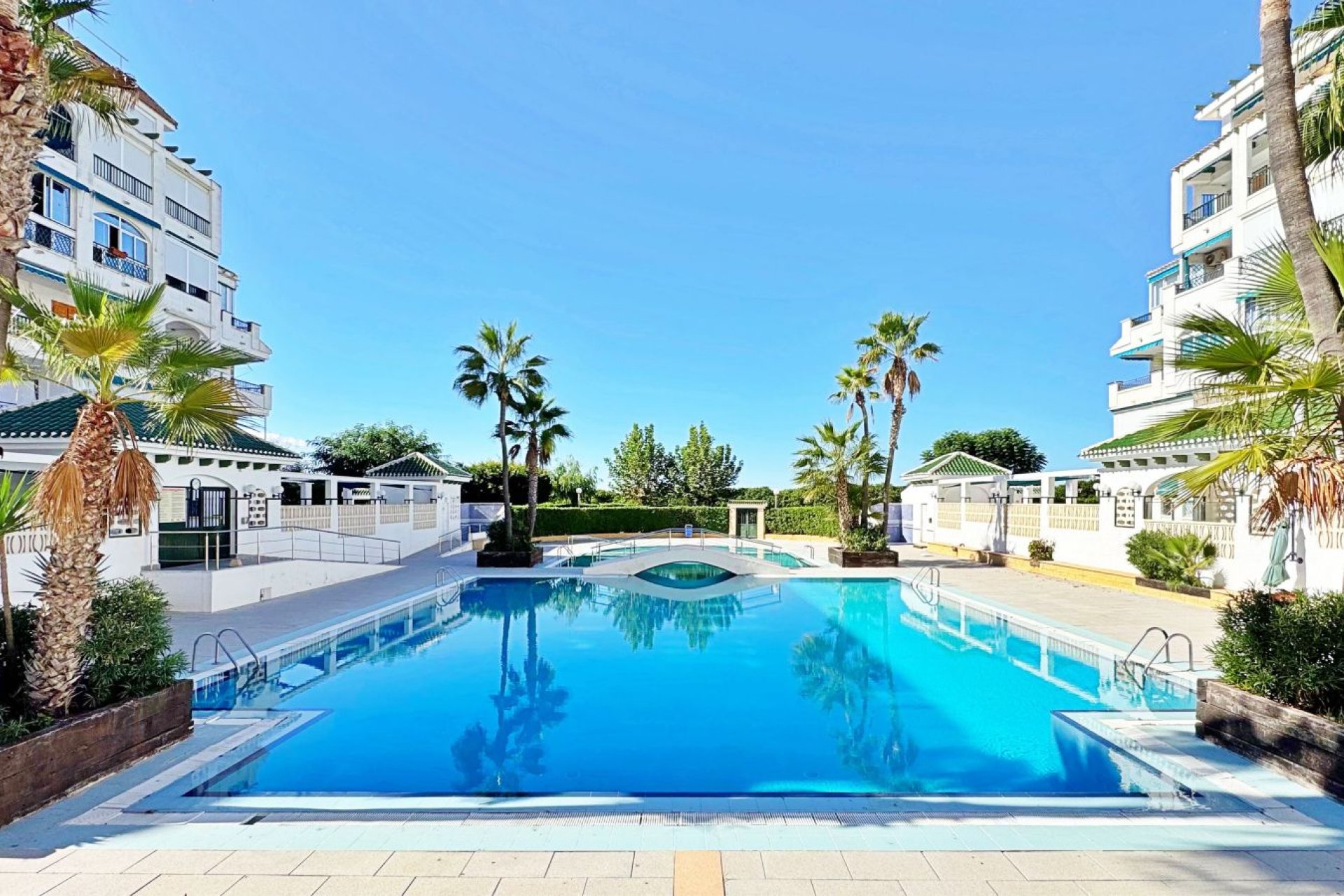 Перепродажа - Квартира - Torrevieja - La Mata