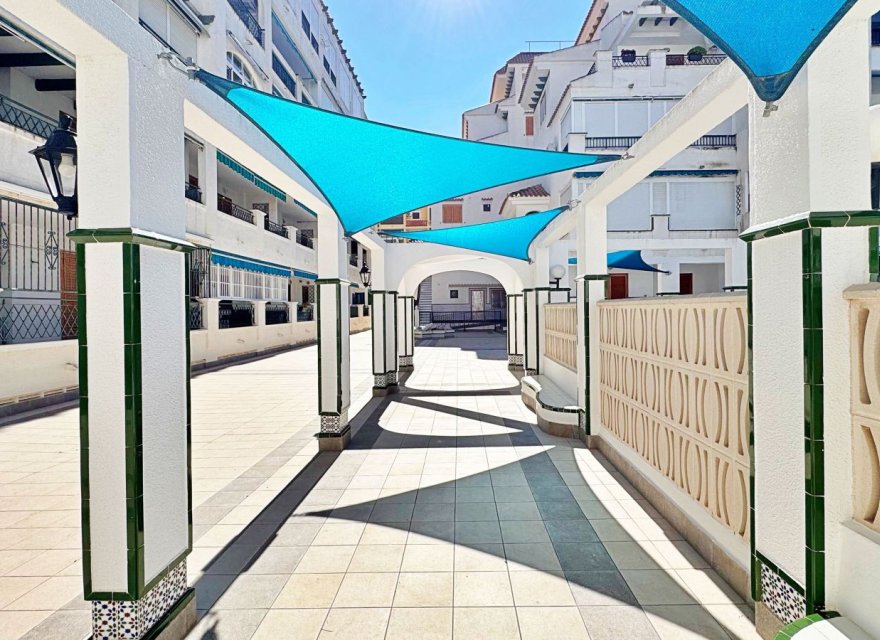 Перепродажа - Квартира - Torrevieja - La Mata
