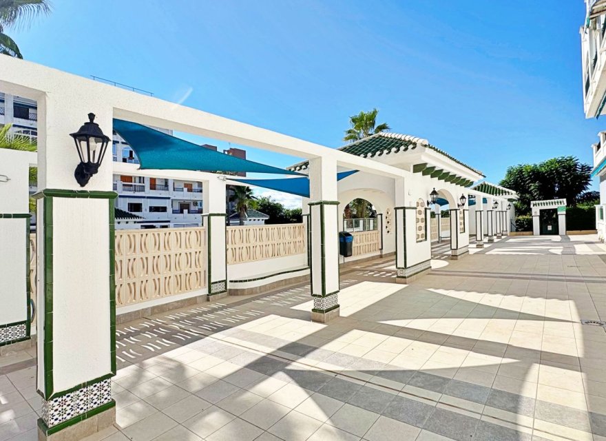 Перепродажа - Квартира - Torrevieja - La Mata