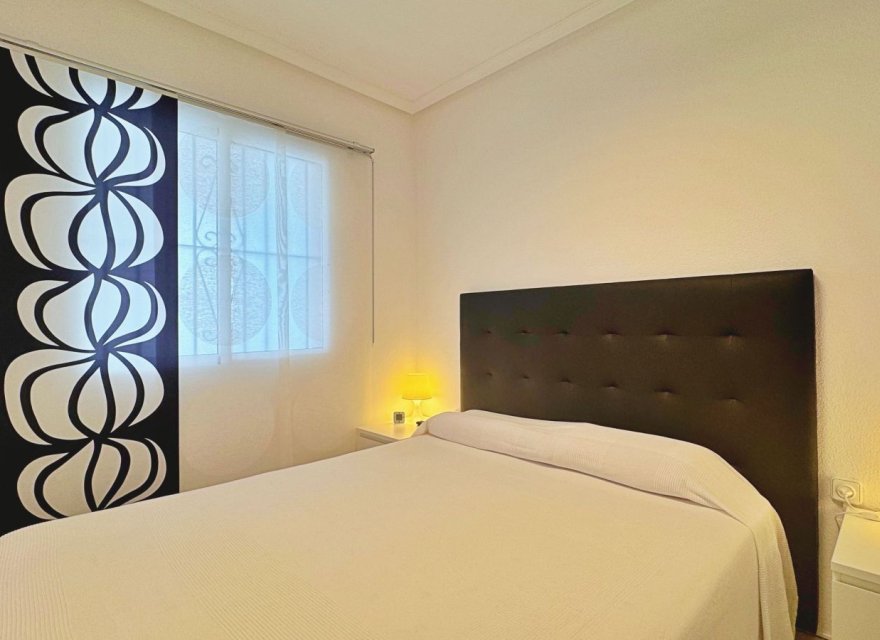 Перепродажа - Квартира - Torrevieja - La Mata