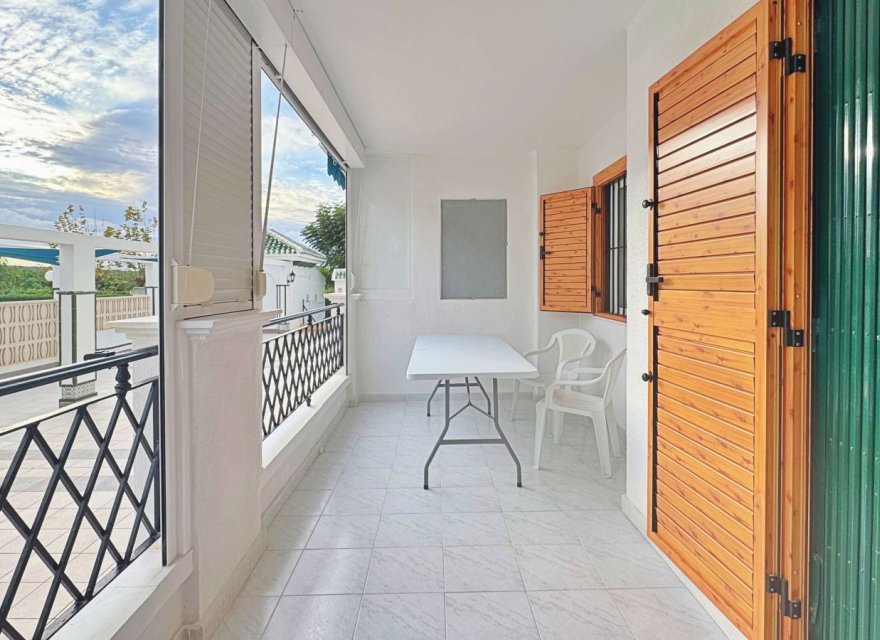 Перепродажа - Квартира - Torrevieja - La Mata