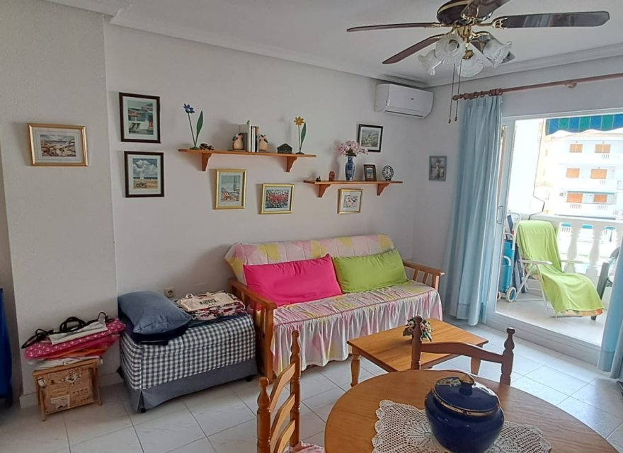 Перепродажа - Квартира - Torrevieja - La Mata