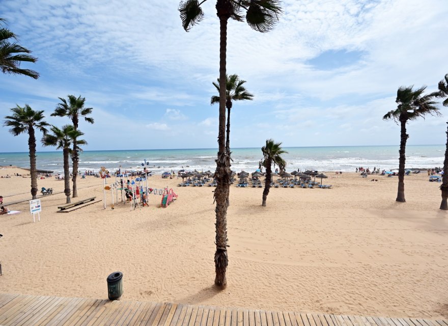 Перепродажа - Квартира - Torrevieja - La Mata