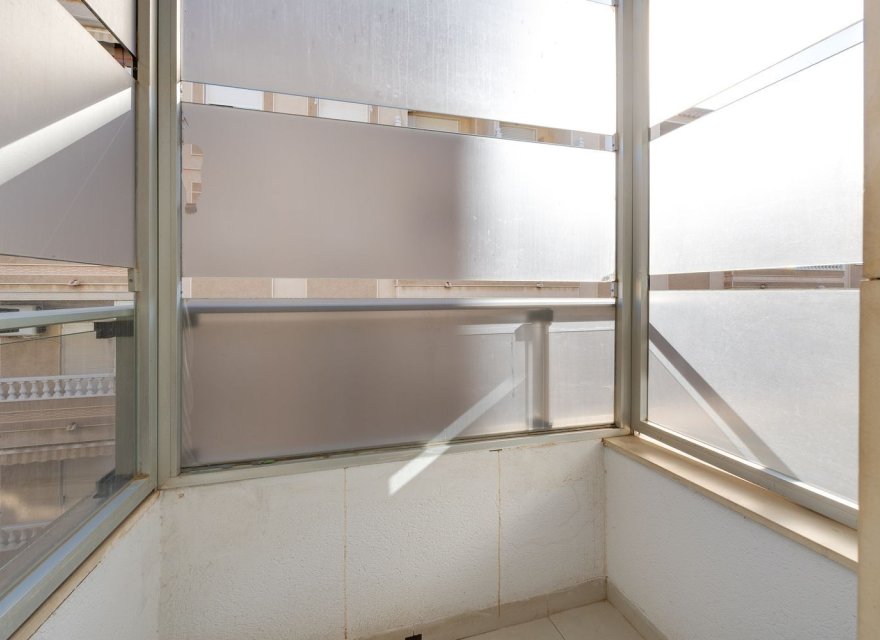 Перепродажа - Квартира - Torrevieja - Las Piscinas Naturales