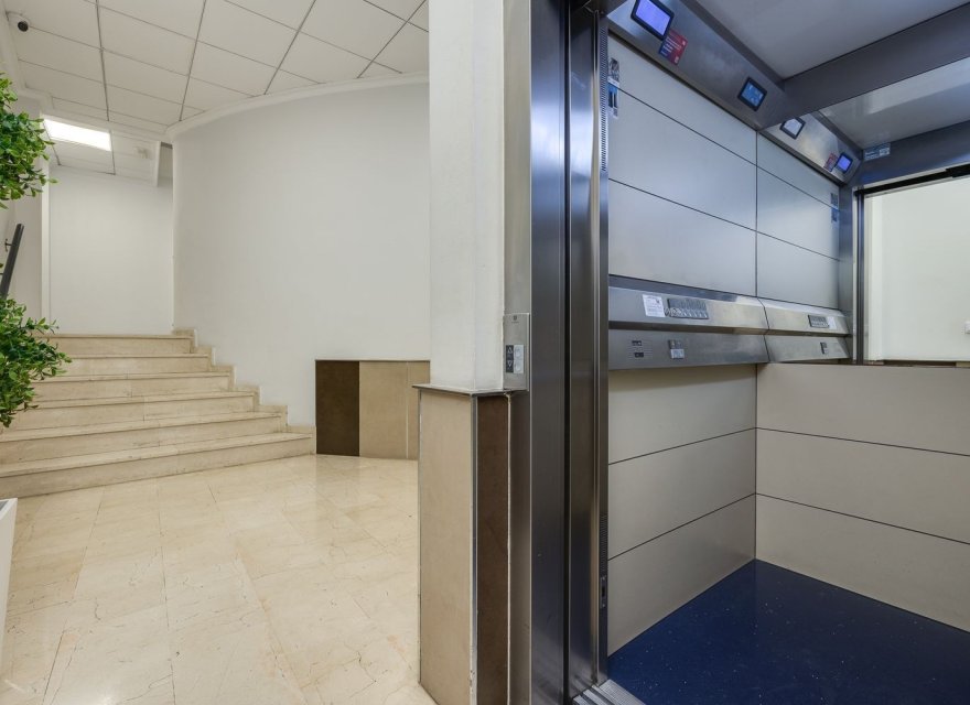 Перепродажа - Квартира - Torrevieja - Las Piscinas Naturales