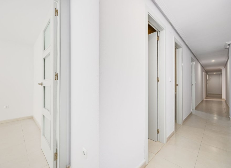 Перепродажа - Квартира - Torrevieja - Las Piscinas Naturales