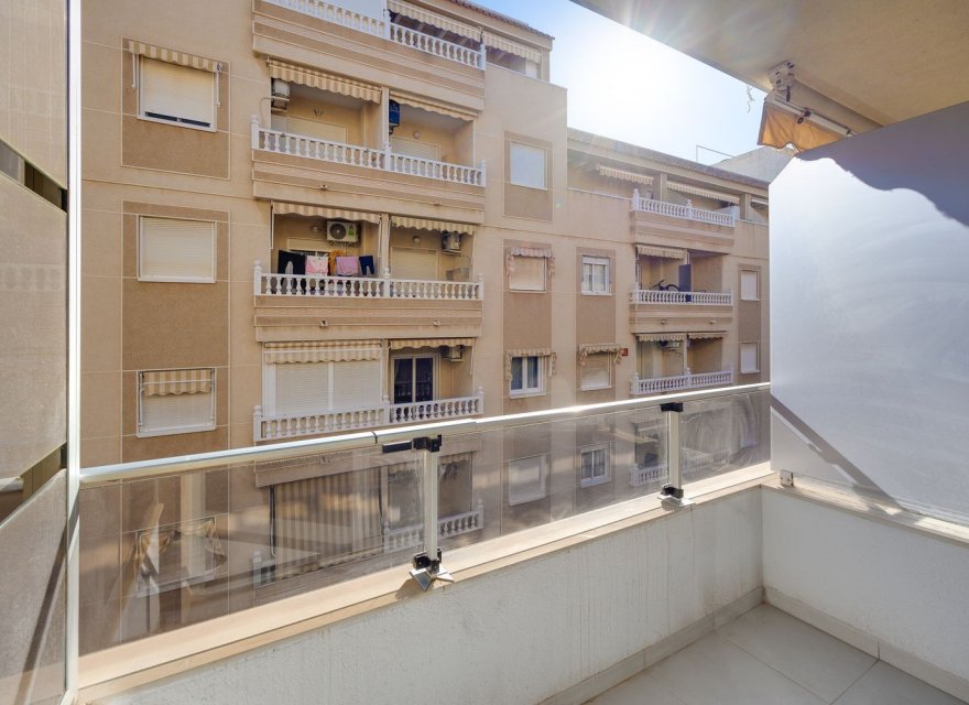 Перепродажа - Квартира - Torrevieja - Las Piscinas Naturales