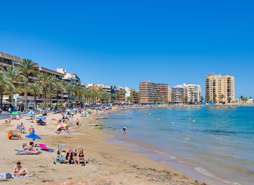 Перепродажа - Квартира - Torrevieja - Las Piscinas Naturales