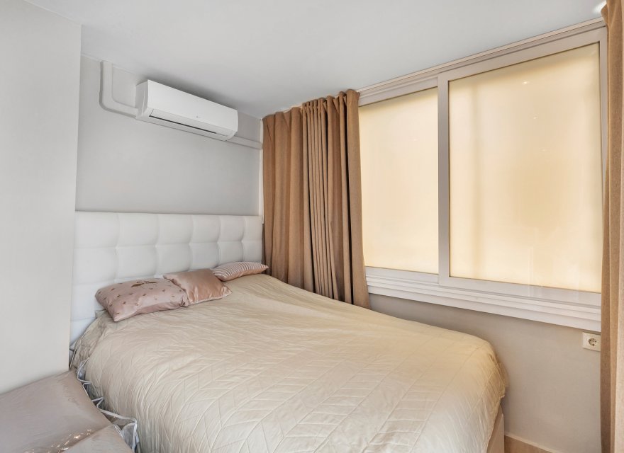 Перепродажа - Квартира - Torrevieja - Punta Prima