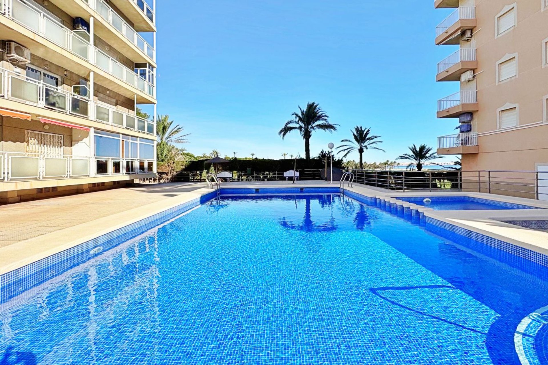 Перепродажа - Квартира - Torrevieja - Rocio del Mar