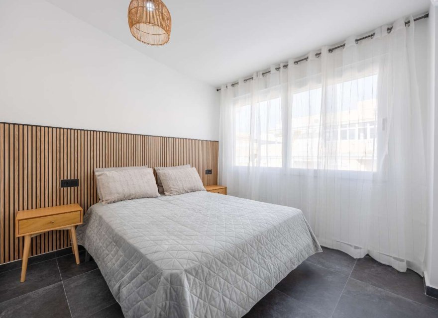 Перепродажа - Квартира - Torrevieja