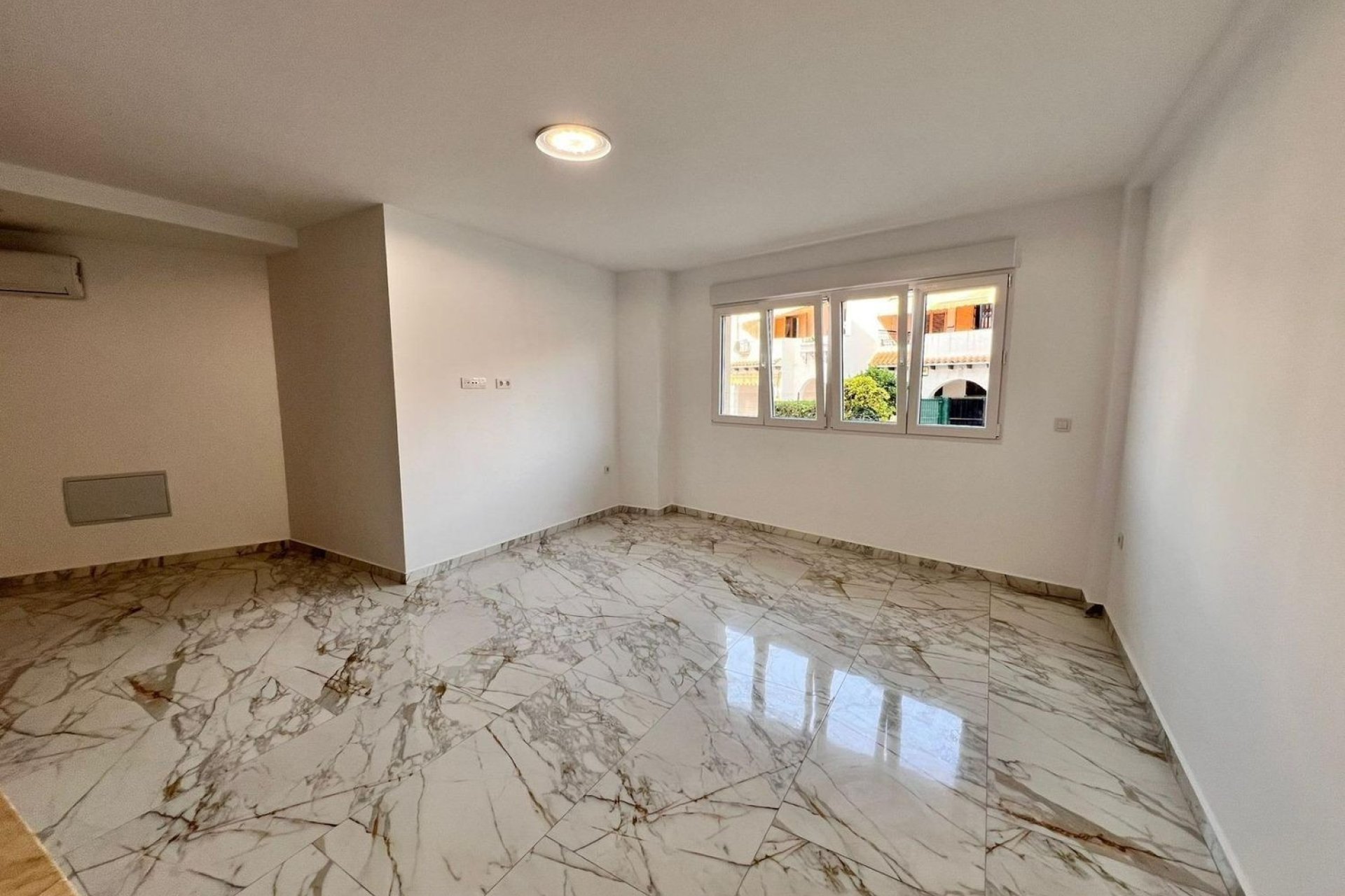 Перепродажа - Квартира - Torrevieja