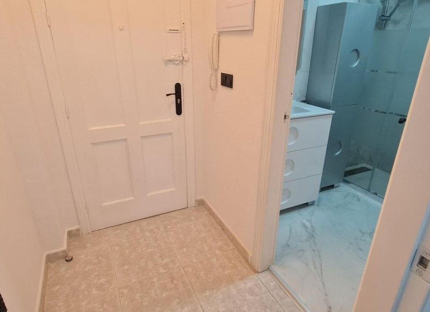 Перепродажа - Квартира - Torrevieja