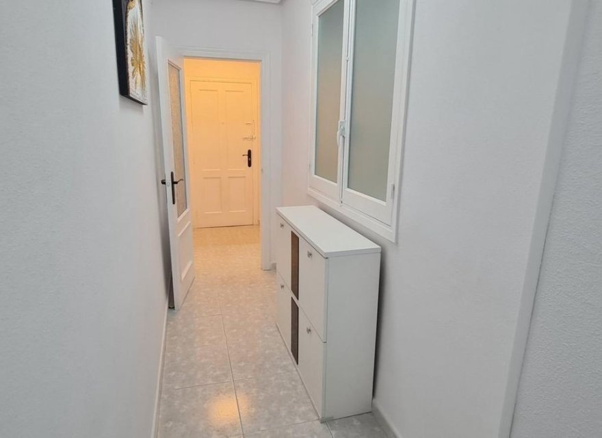 Перепродажа - Квартира - Torrevieja