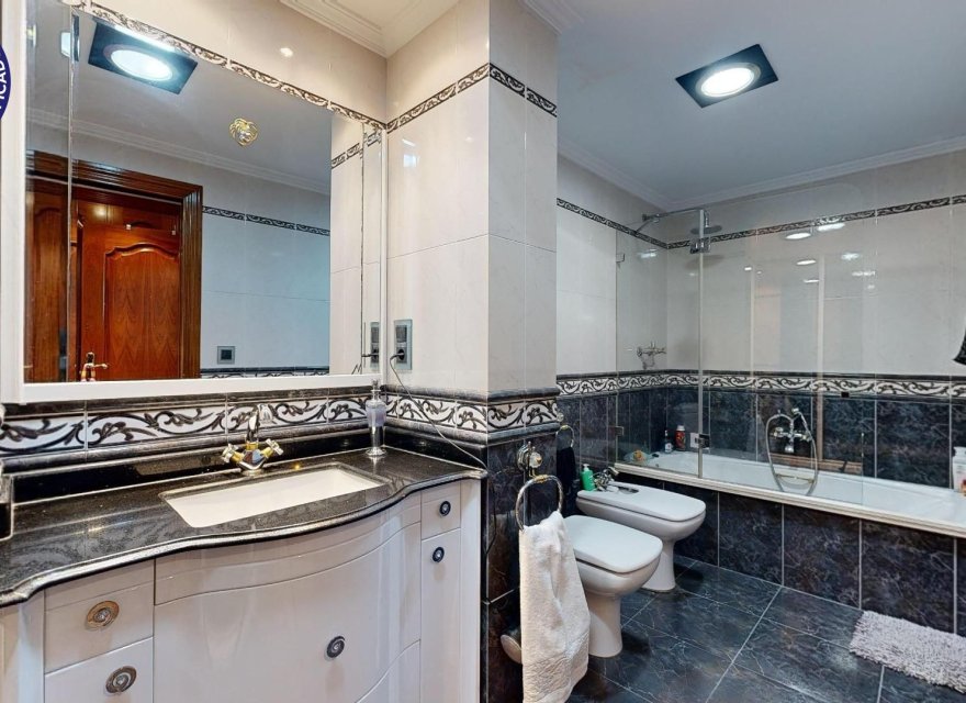 Перепродажа - Квартира - Valencia - Centro