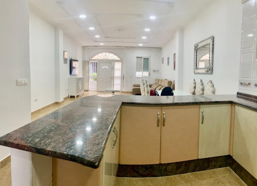 Перепродажа - Квартира - Valencia - Эль-Кабаньяль