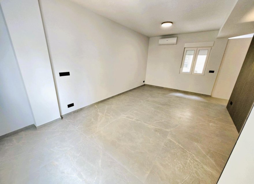 Перепродажа - Квартира - Valencia - Foios