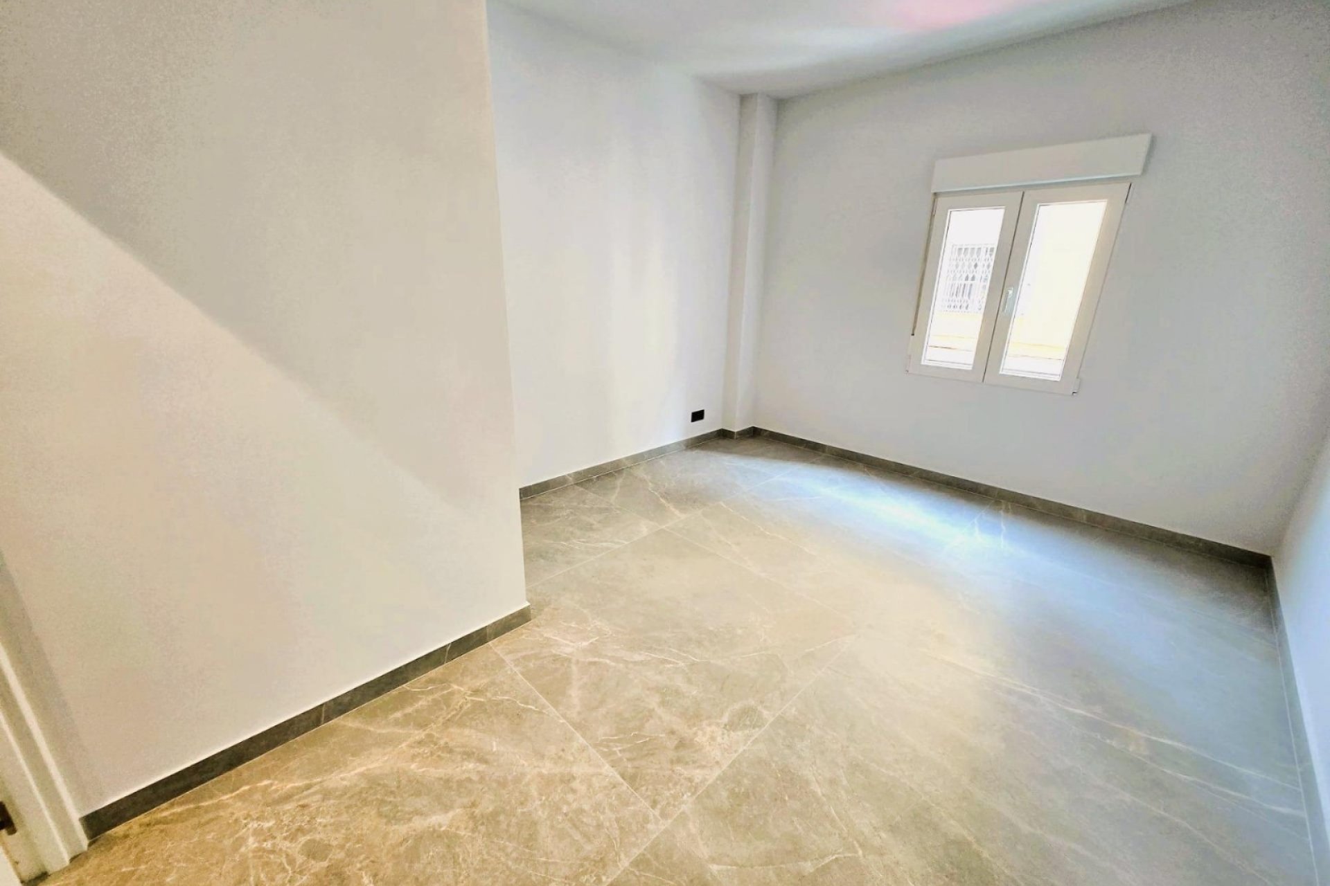 Перепродажа - Квартира - Valencia - Foios