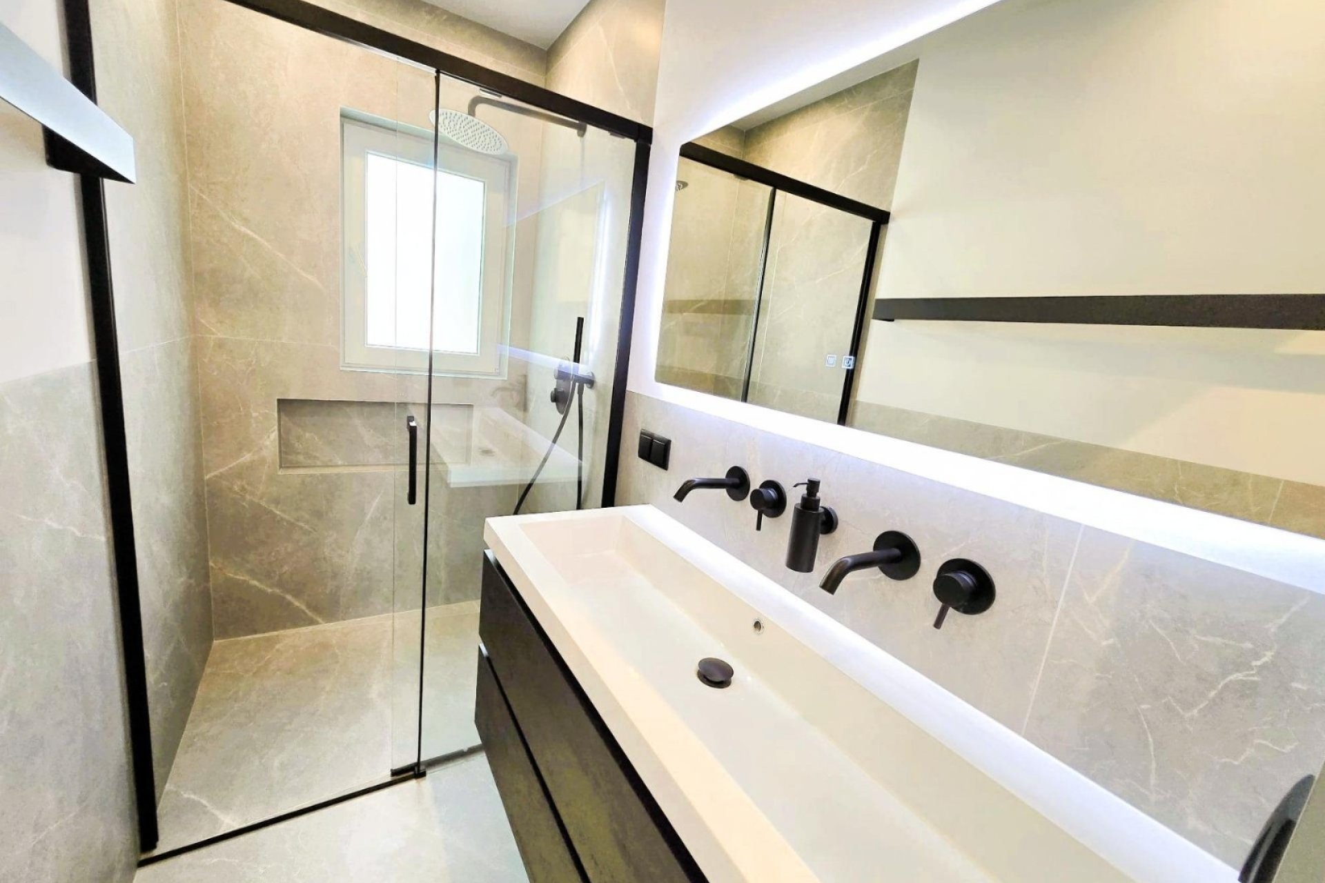 Перепродажа - Квартира - Valencia - Foios