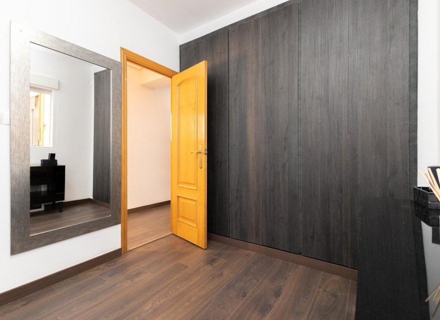 Перепродажа - Квартира - Valencia - Quatre Carreres