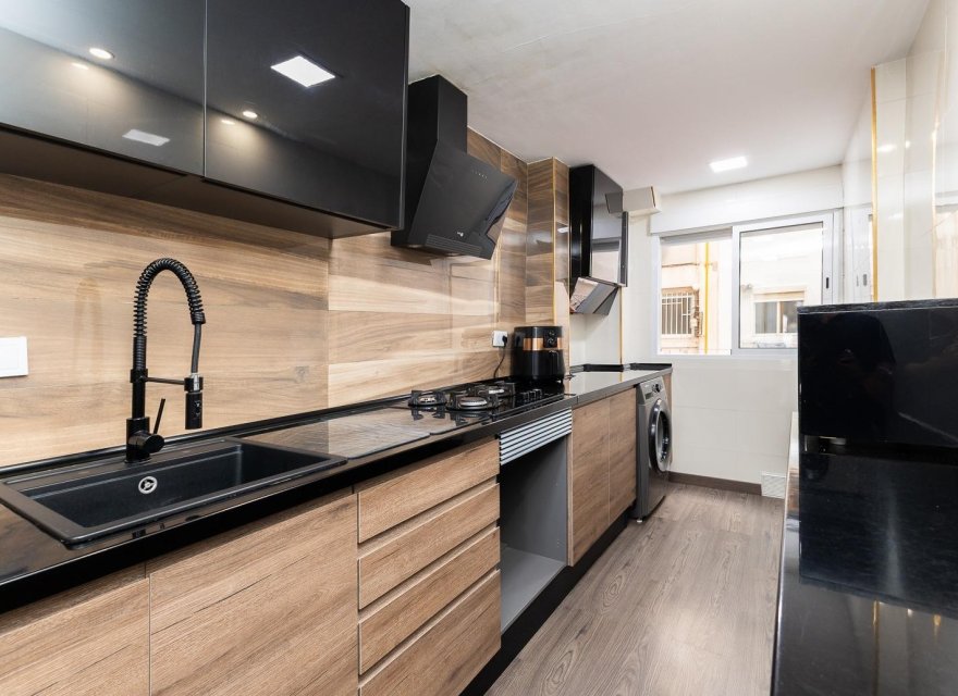 Перепродажа - Квартира - Valencia - Quatre Carreres