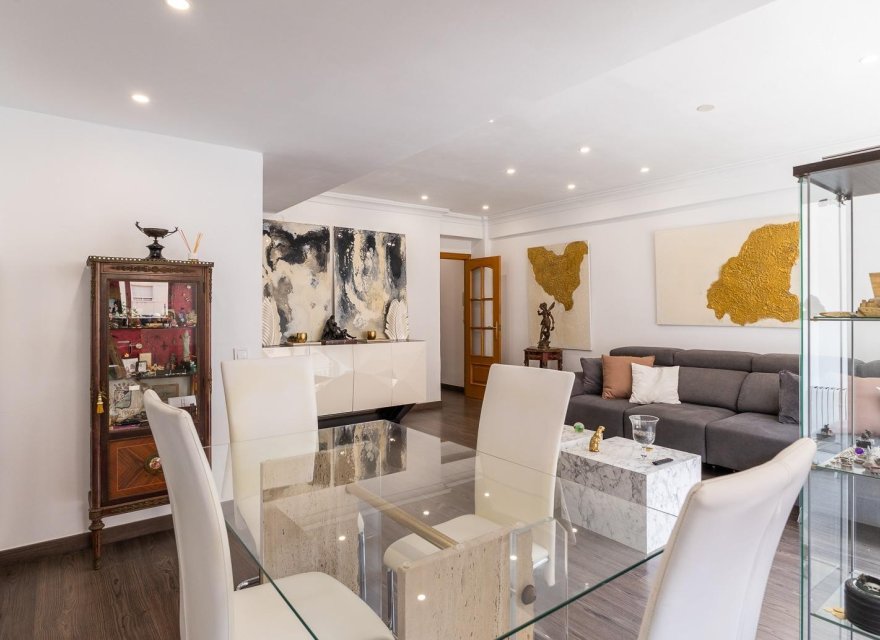 Перепродажа - Квартира - Valencia - Quatre Carreres