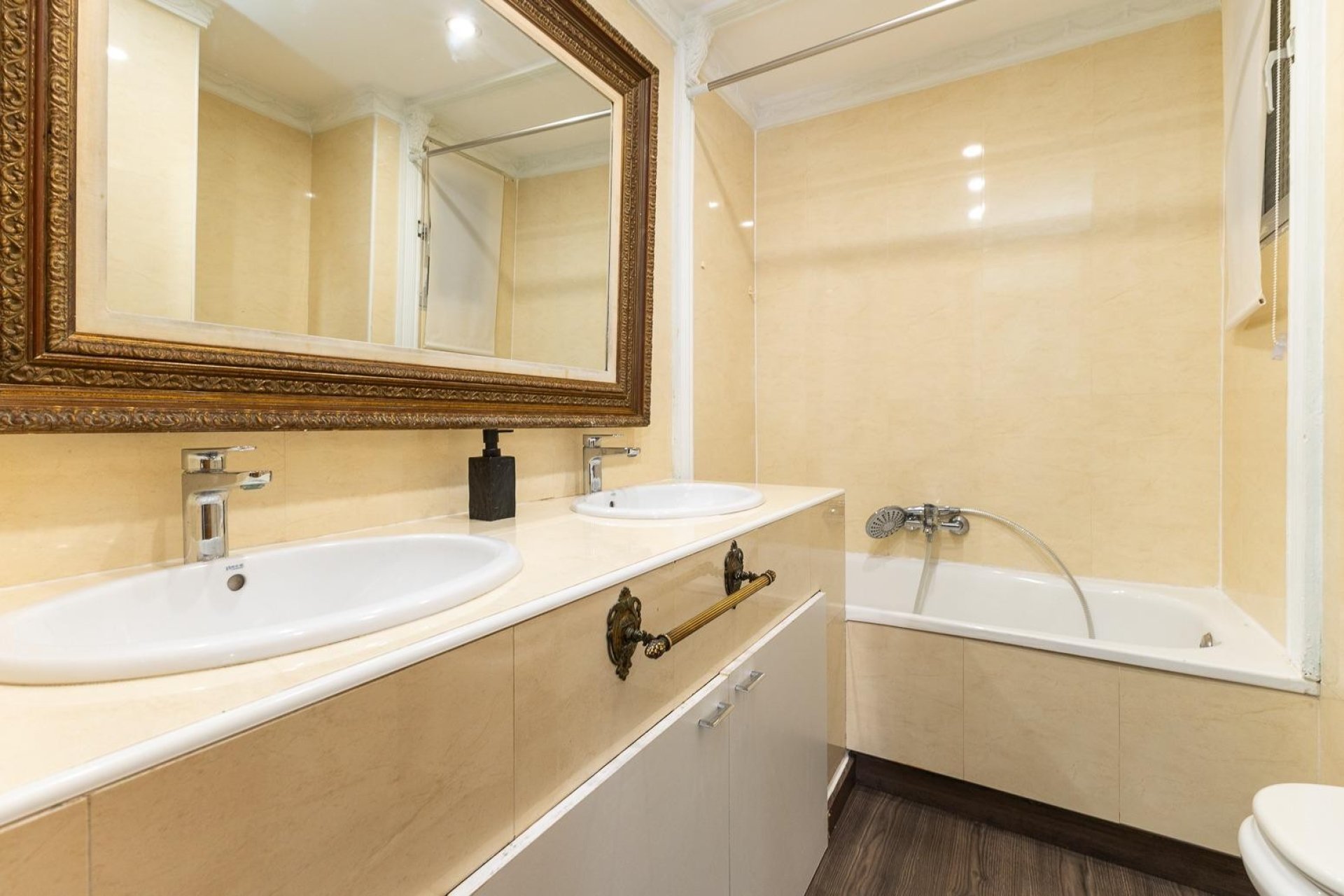 Перепродажа - Квартира - Valencia - Quatre Carreres