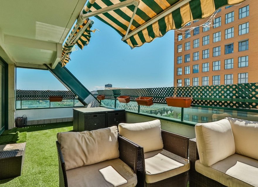 Перепродажа - Квартира - Valencia - Quatre Carreres