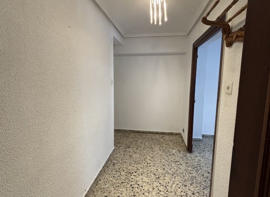 Перепродажа - Квартира - Valencia