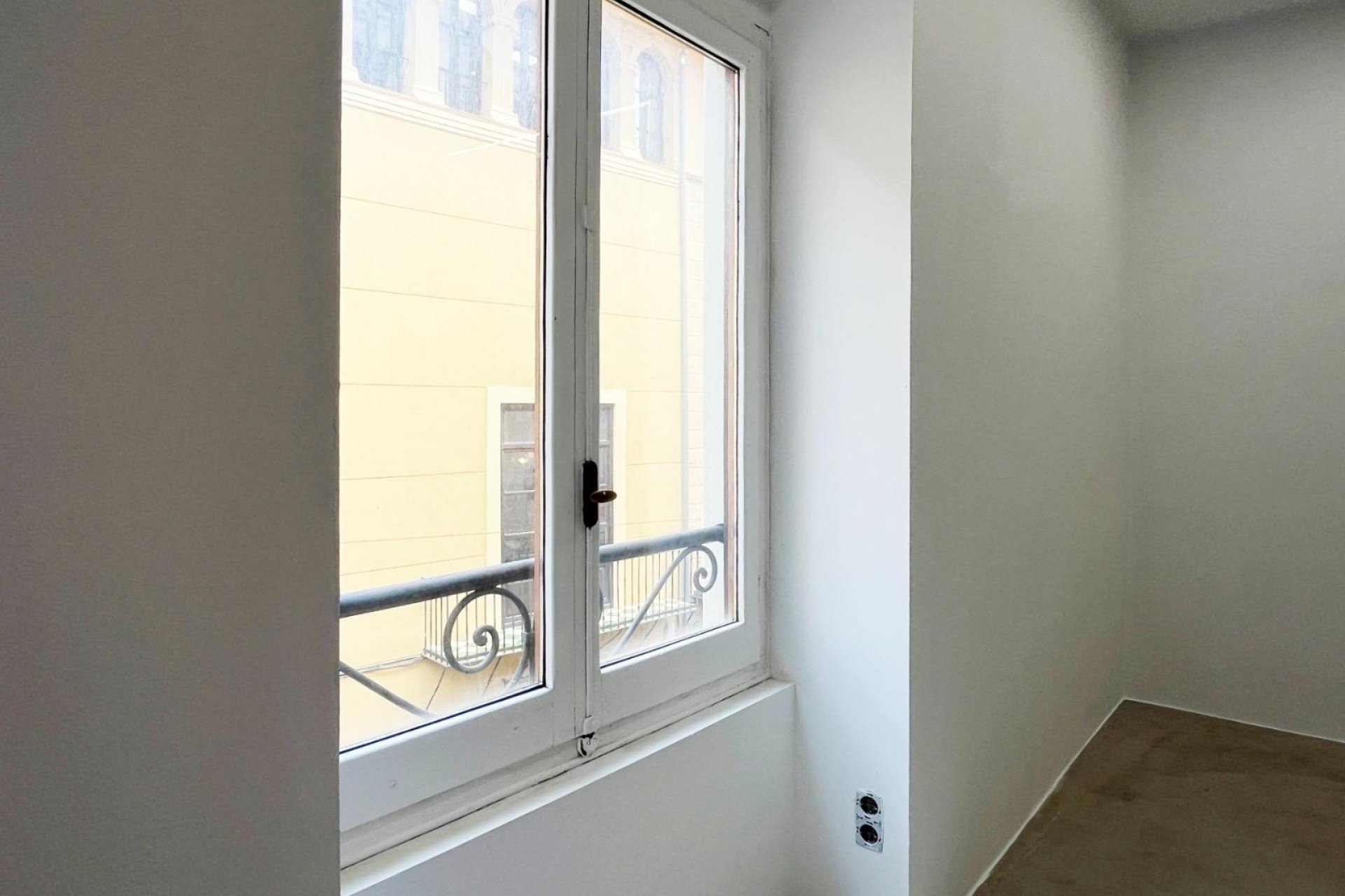 Перепродажа - Квартира - Valencia