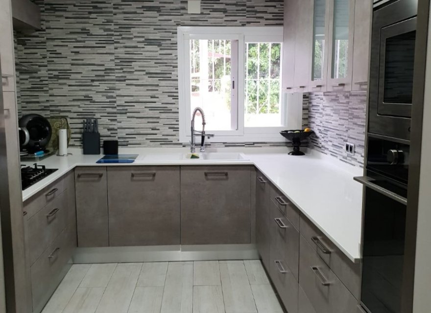 Перепродажа - Вилла - Albir - Urbanizaciones