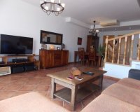 Перепродажа - Вилла - Badalona