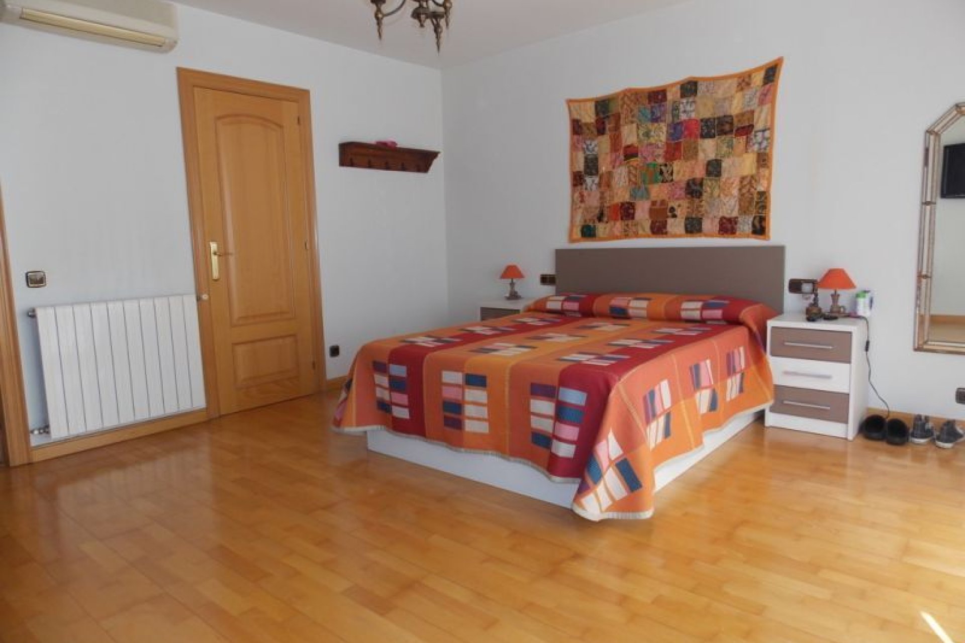 Перепродажа - Вилла - Badalona