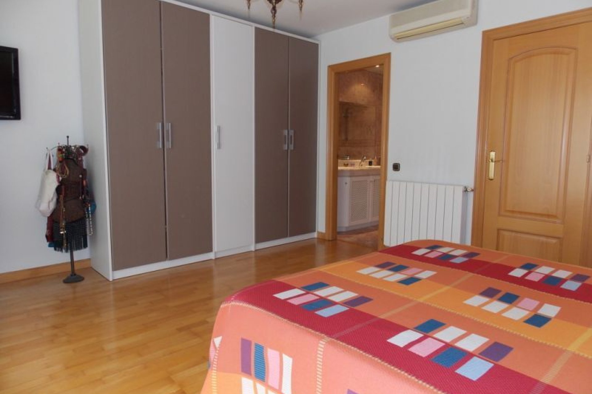 Перепродажа - Вилла - Badalona