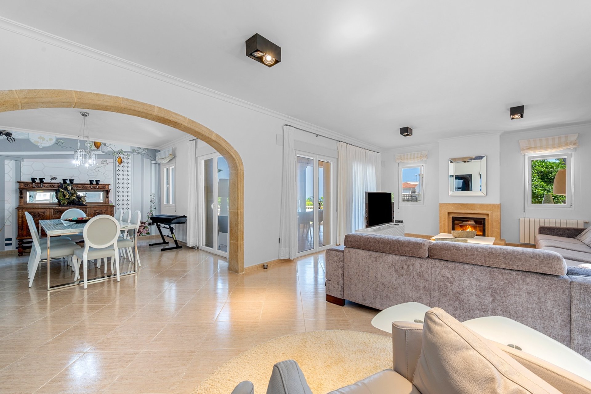 Перепродажа - Вилла - Benissa