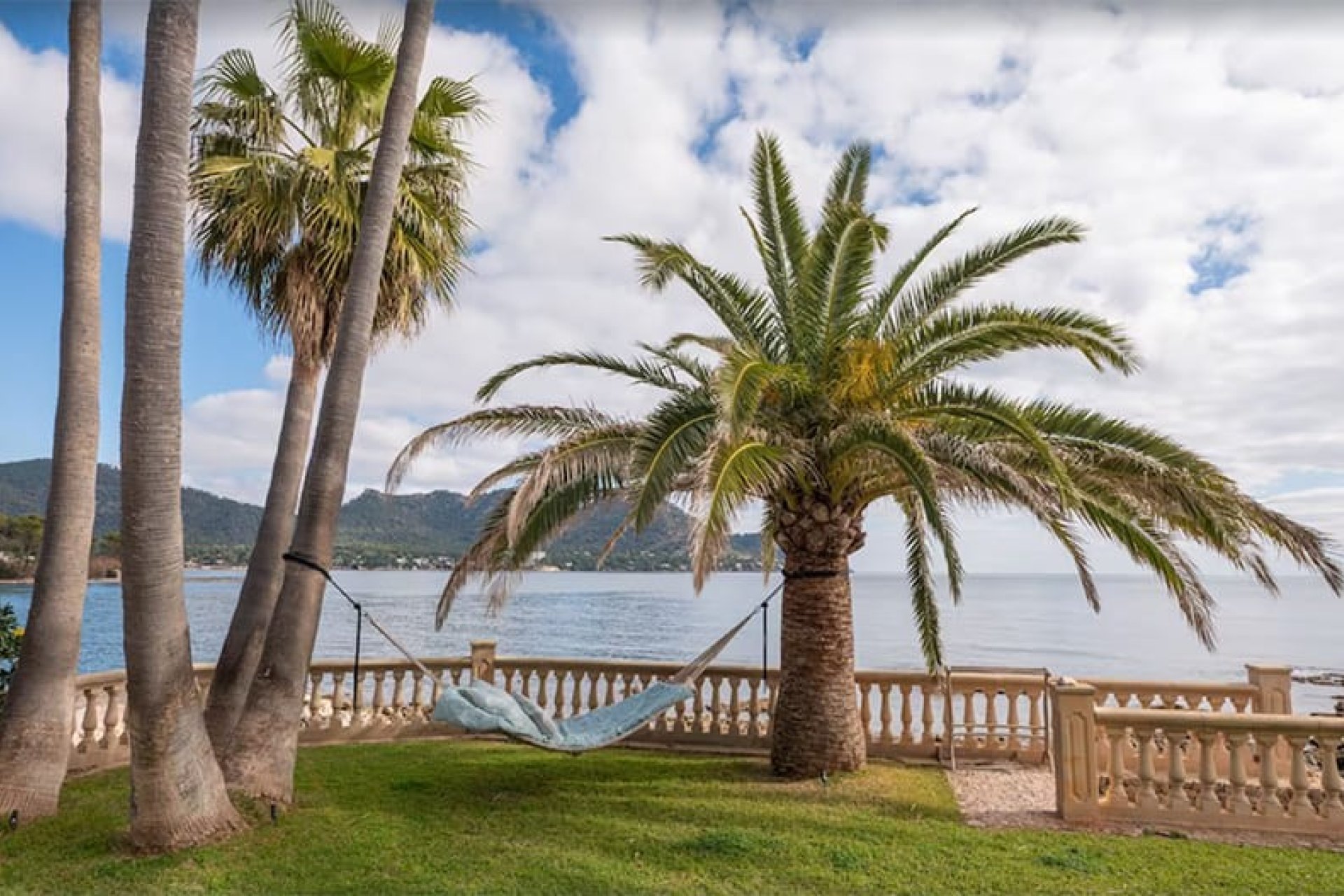 Перепродажа - Вилла - Cala Millor