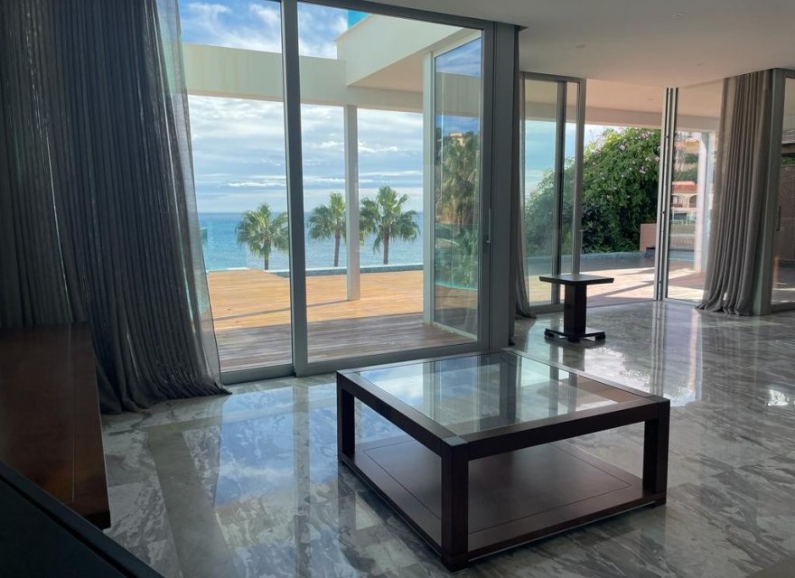 Перепродажа - Вилла - Calpe