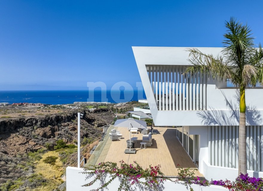 Перепродажа - Вилла - Costa Adeje (La Caleta) - Villa Yacht