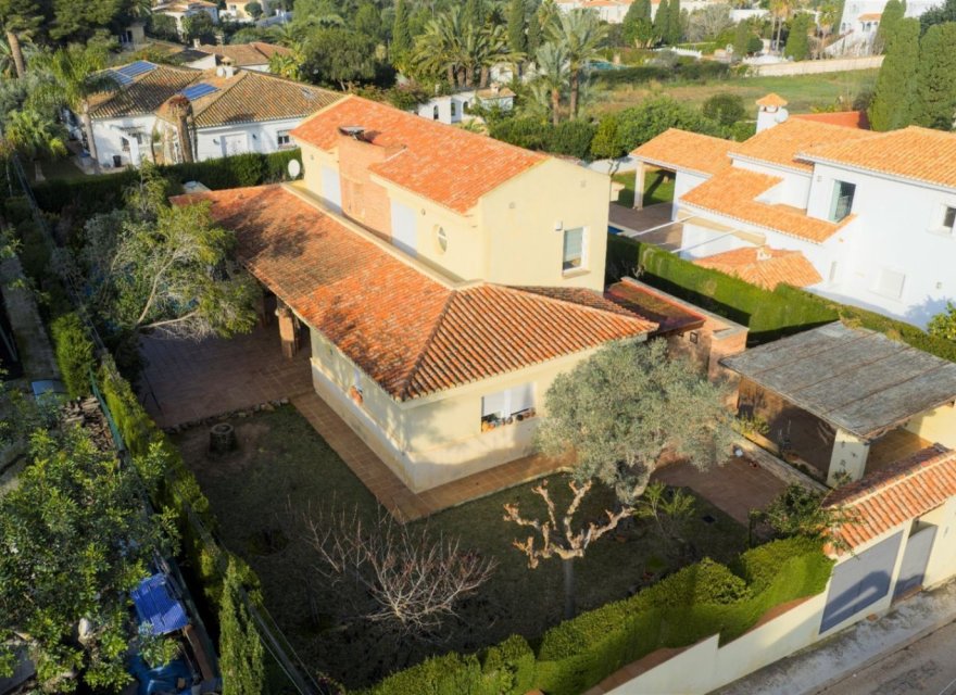 Перепродажа - Вилла - Denia