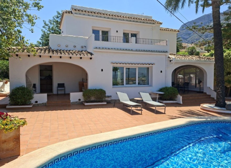 Перепродажа - Вилла - Denia