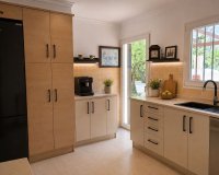 Перепродажа - Вилла - Denia