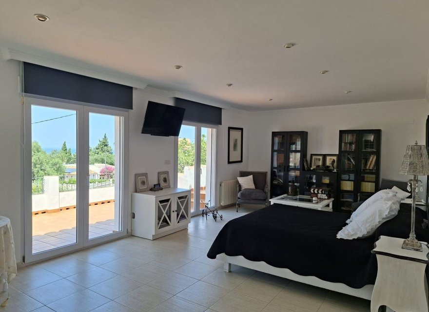 Перепродажа - Вилла - Denia