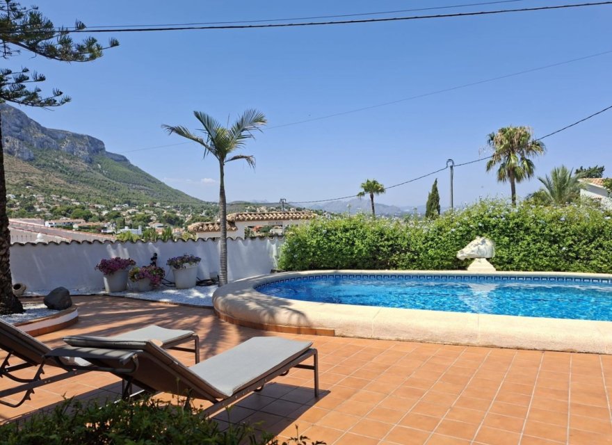 Перепродажа - Вилла - Denia