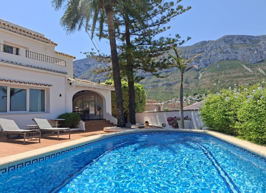 Перепродажа - Вилла - Denia