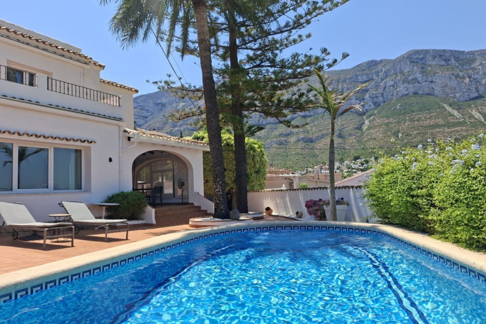 Перепродажа - Вилла - Denia