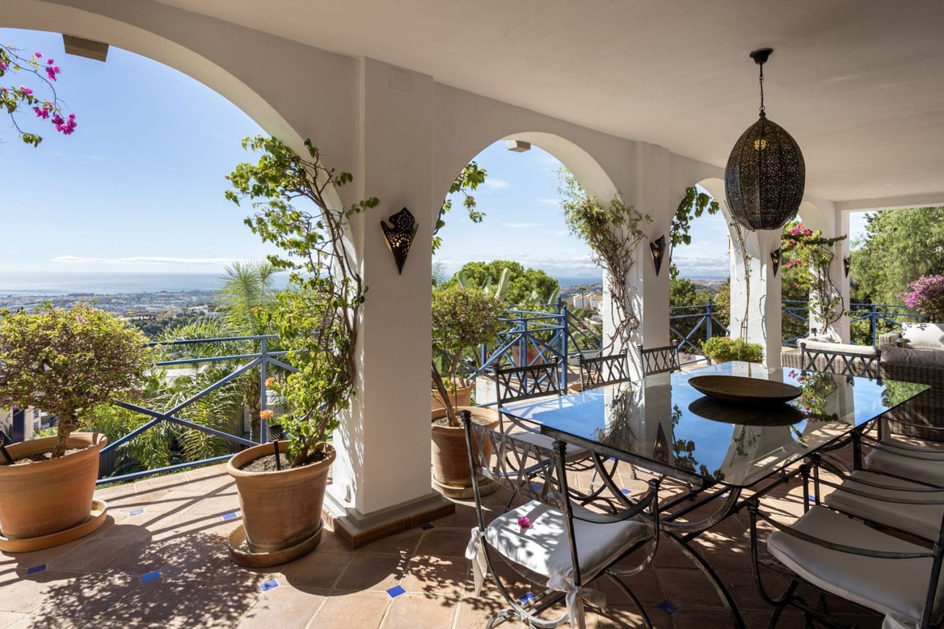 Перепродажа - Вилла - El Madroñal - Costa del Sol