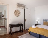 Перепродажа - Вилла - El Madroñal - Costa del Sol