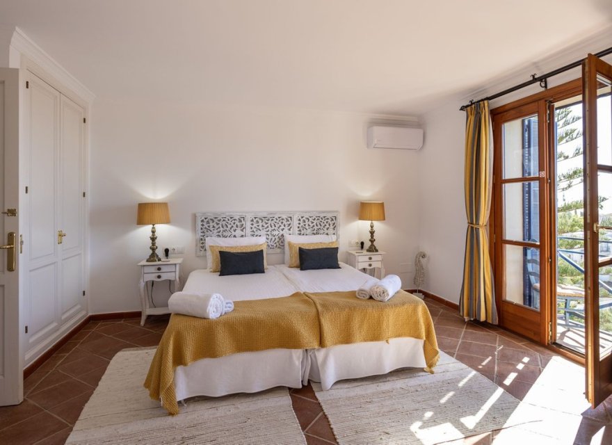 Перепродажа - Вилла - El Madroñal - Costa del Sol